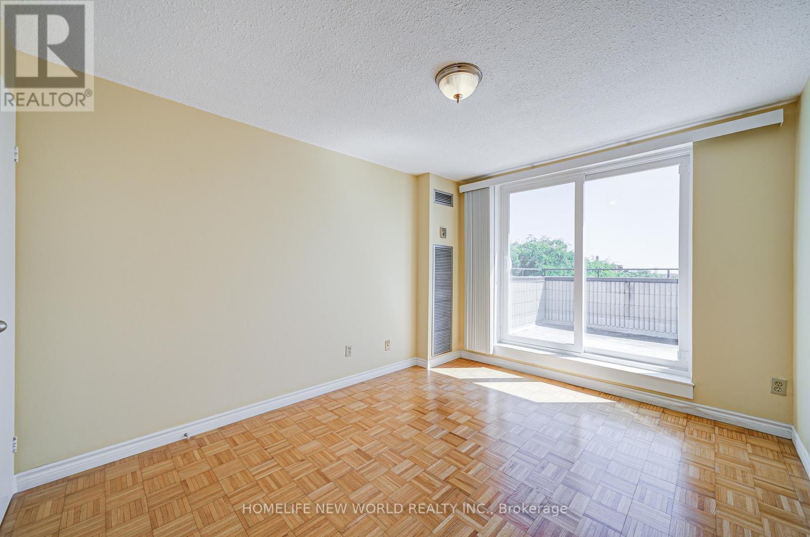 325 - 1455 Williamsport Drive, Mississauga, Ontario  L4X 2T5 - Photo 25 - W12949220
