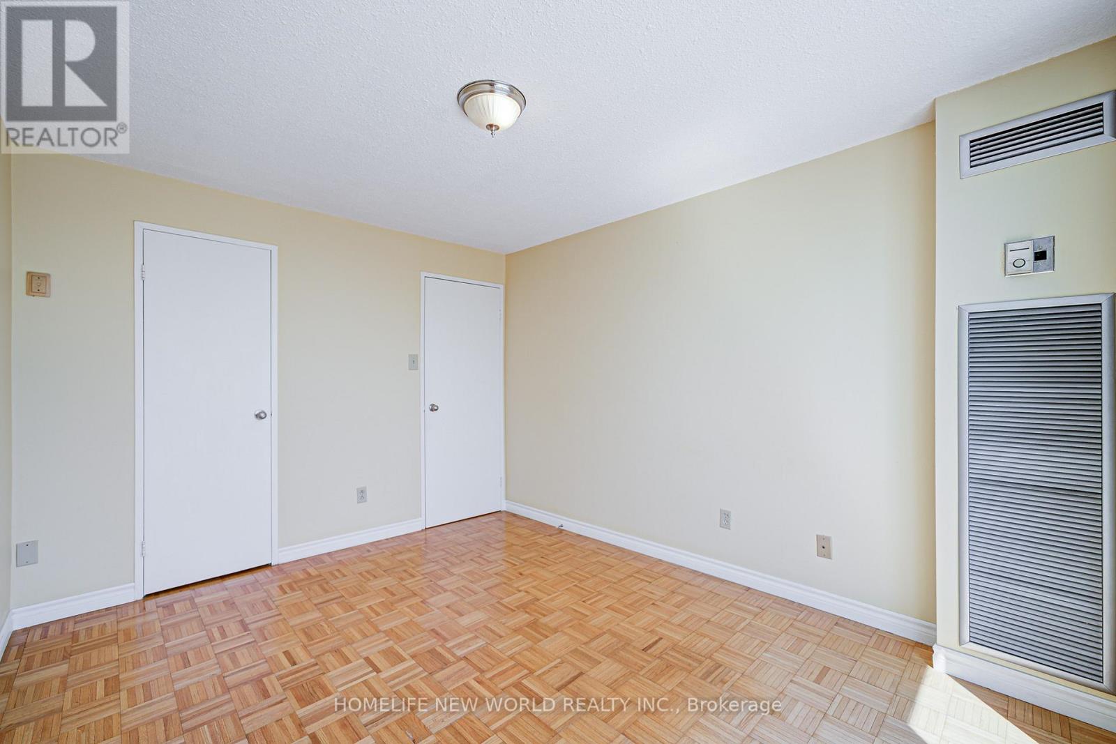 325 - 1455 Williamsport Drive, Mississauga, Ontario  L4X 2T5 - Photo 26 - W12949220