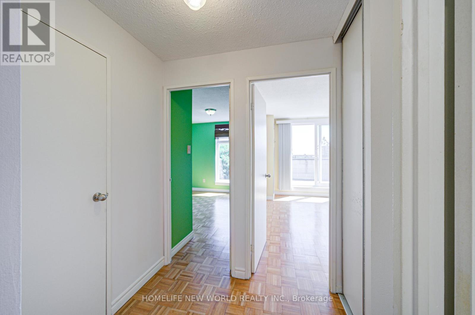 325 - 1455 Williamsport Drive, Mississauga, Ontario  L4X 2T5 - Photo 27 - W12949220