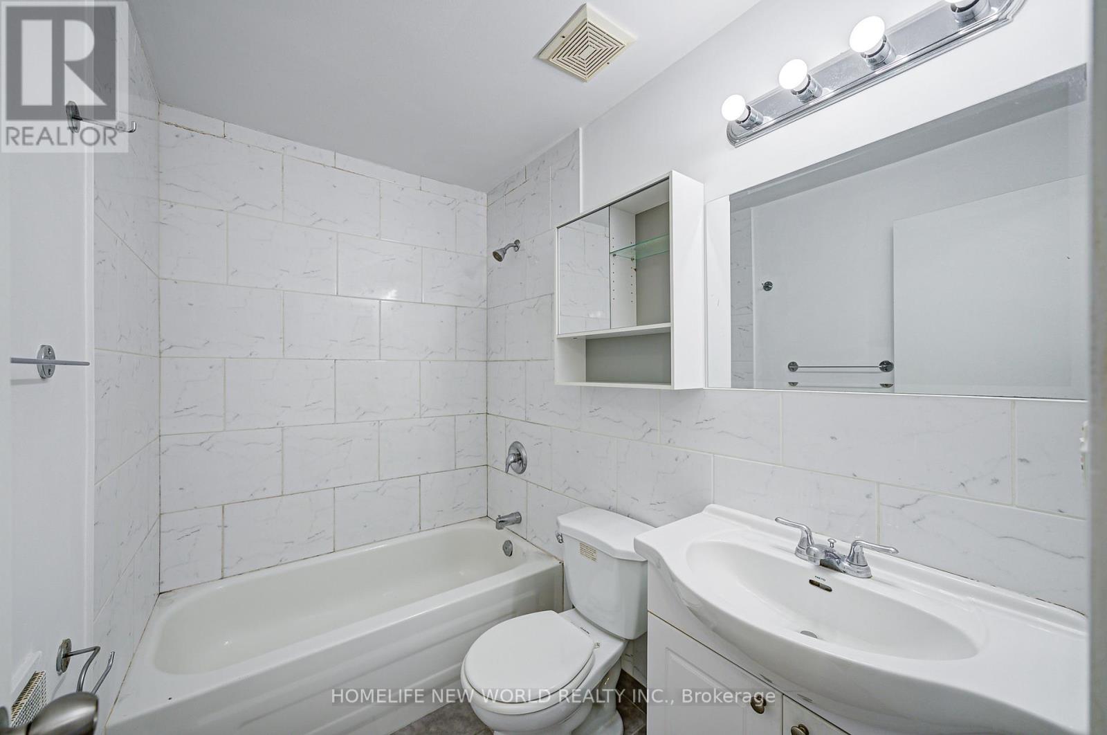 325 - 1455 Williamsport Drive, Mississauga, Ontario  L4X 2T5 - Photo 33 - W12949220