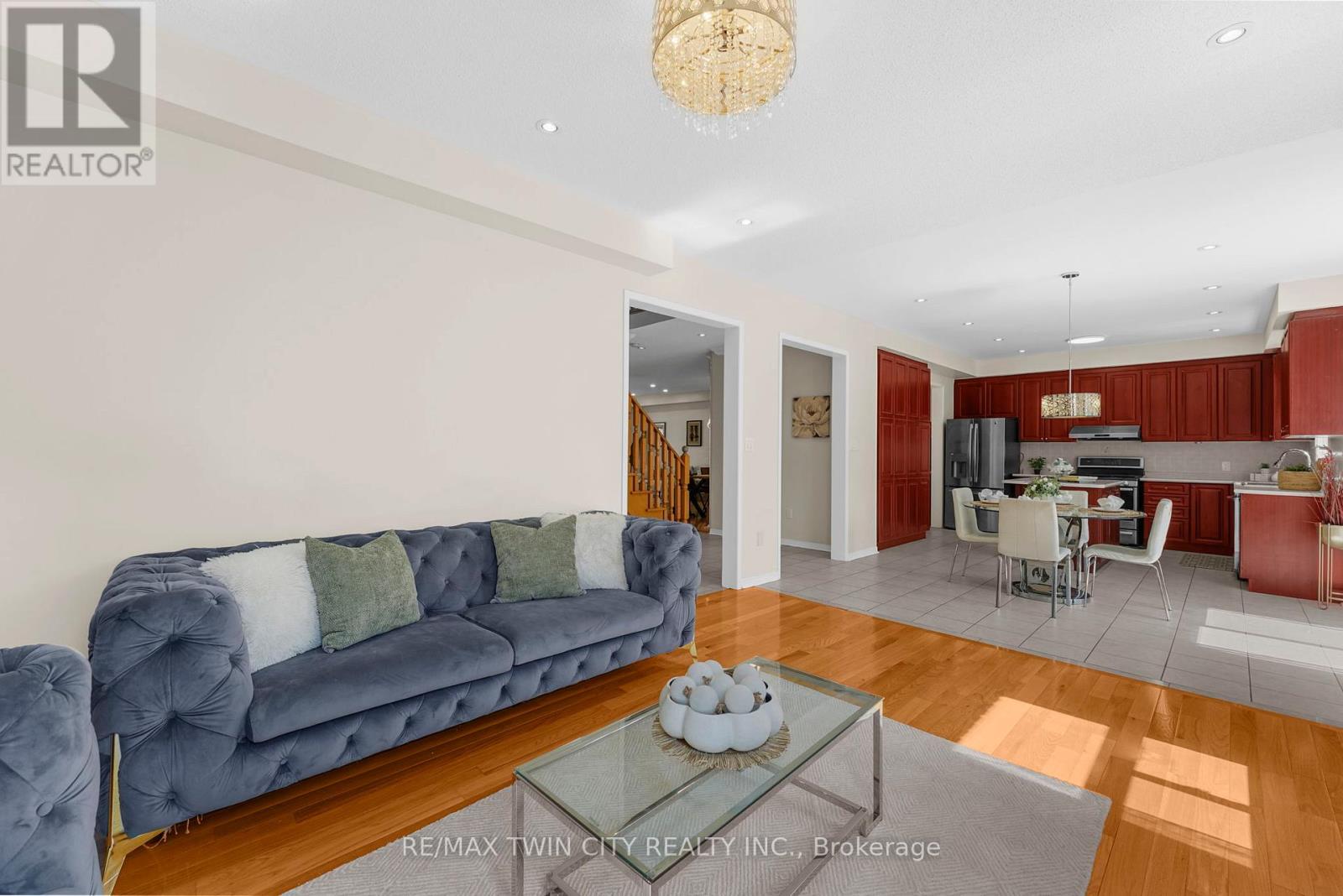 6 Canarygrass Drive, Brampton, Ontario  L6R 3C4 - Photo 11 - W12949266