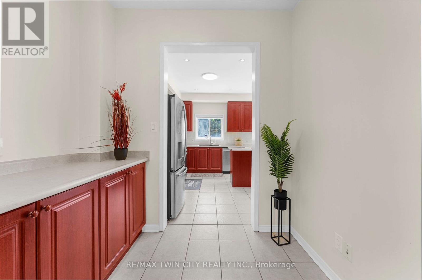 6 Canarygrass Drive, Brampton, Ontario  L6R 3C4 - Photo 16 - W12949266