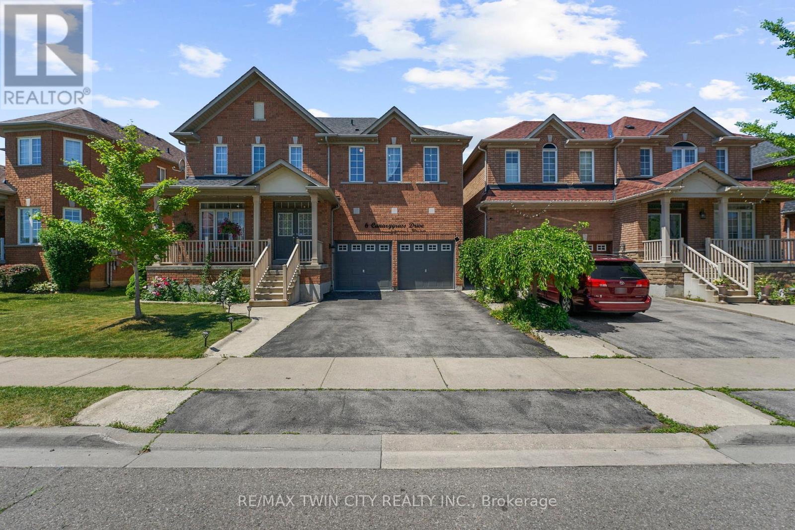 6 Canarygrass Drive, Brampton, Ontario  L6R 3C4 - Photo 2 - W12949266