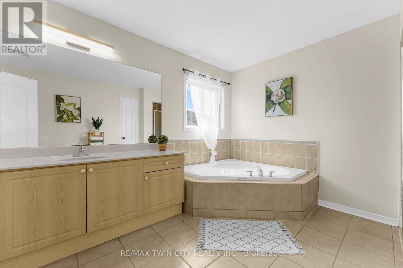 6 Canarygrass Drive, Brampton, Ontario  L6R 3C4 - Photo 26 - W12949266