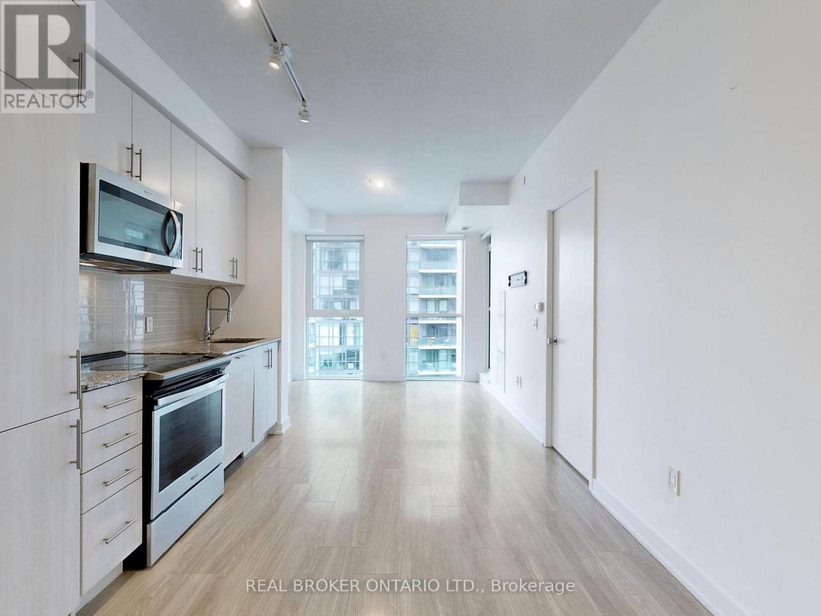 1506 - 4085 Parkside Village Drive, Mississauga, Ontario  L5B 0K9 - Photo 12 - W12949316