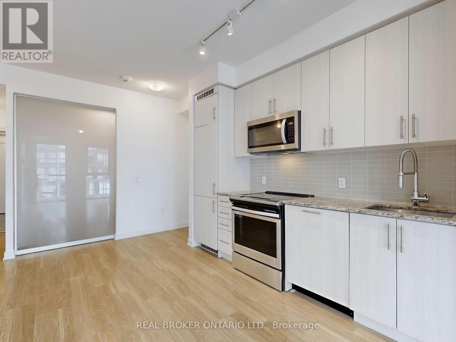 1506 - 4085 Parkside Village Drive, Mississauga, Ontario  L5B 0K9 - Photo 15 - W12949316