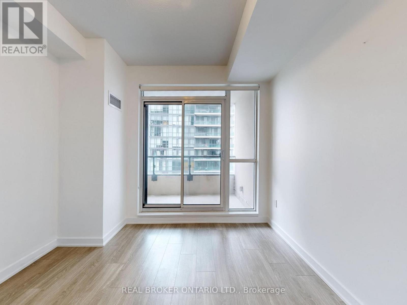 1506 - 4085 Parkside Village Drive, Mississauga, Ontario  L5B 0K9 - Photo 20 - W12949316