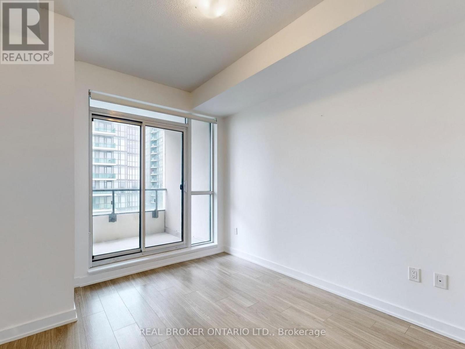 1506 - 4085 Parkside Village Drive, Mississauga, Ontario  L5B 0K9 - Photo 21 - W12949316