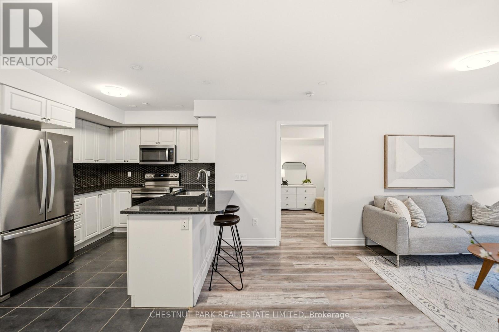 108 - 1045 Nadalin Heights, Milton, Ontario  L9T 8R5 - Photo 8 - W12949334