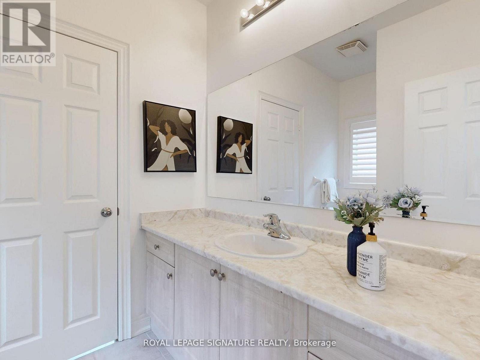 2238 Lyndhurst Drive, Oakville, Ontario  L6H 7V4 - Photo 37 - W12949344