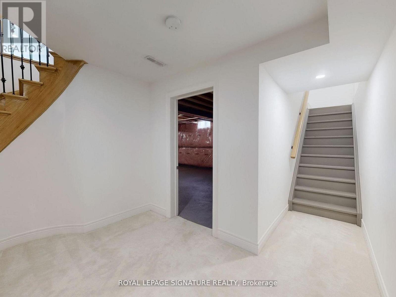 2238 Lyndhurst Drive, Oakville, Ontario  L6H 7V4 - Photo 41 - W12949344