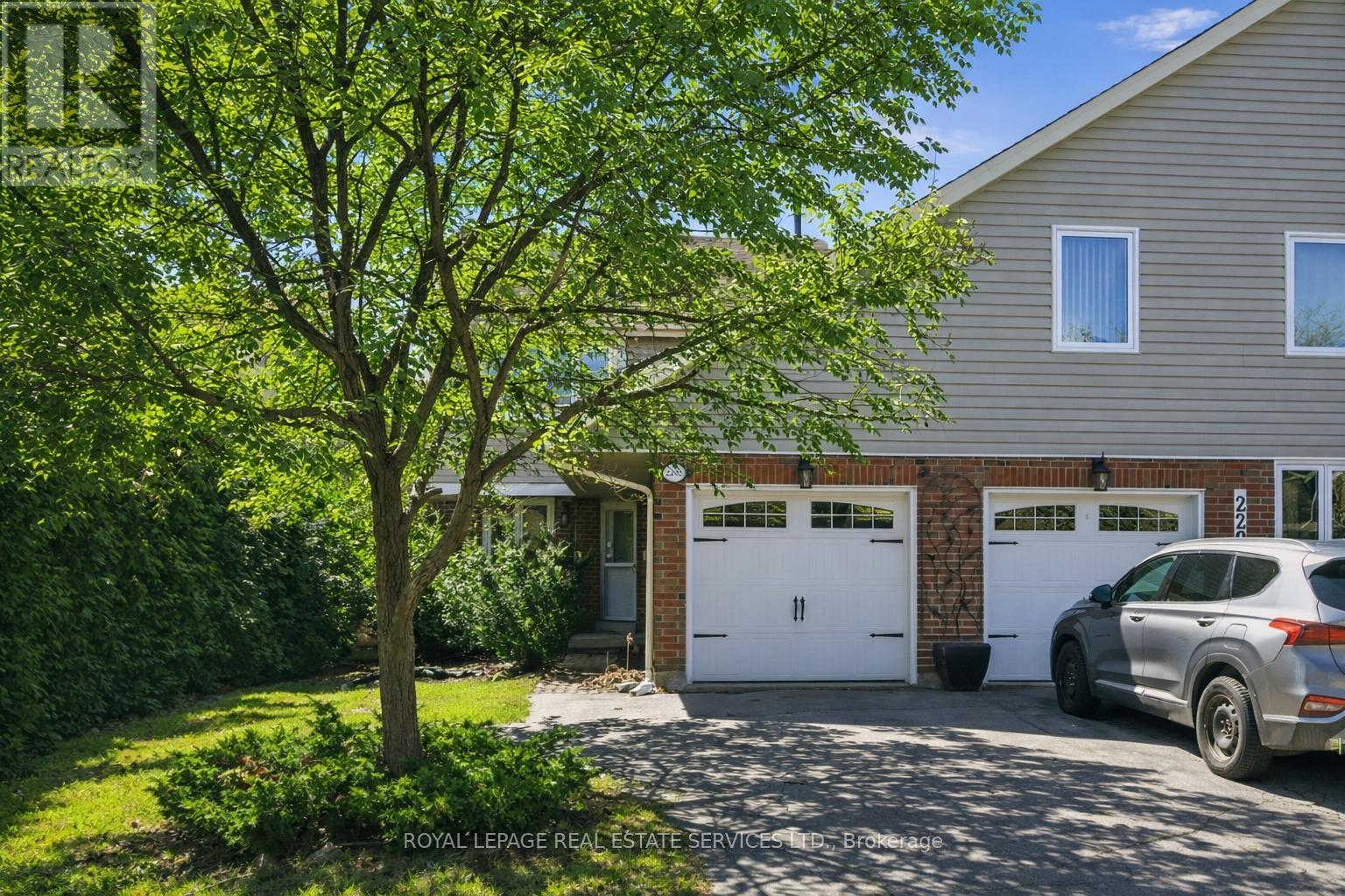 2202 MARGOT STREET, Oakville, Ontario