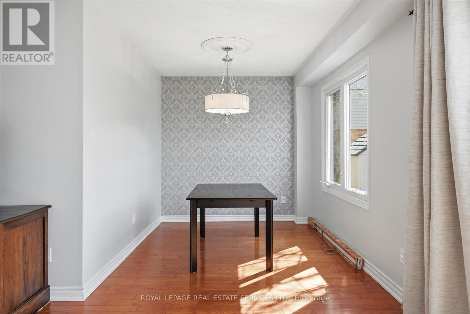 2202 Margot Street, Oakville, Ontario  L6H 3M1 - Photo 15 - W12949350