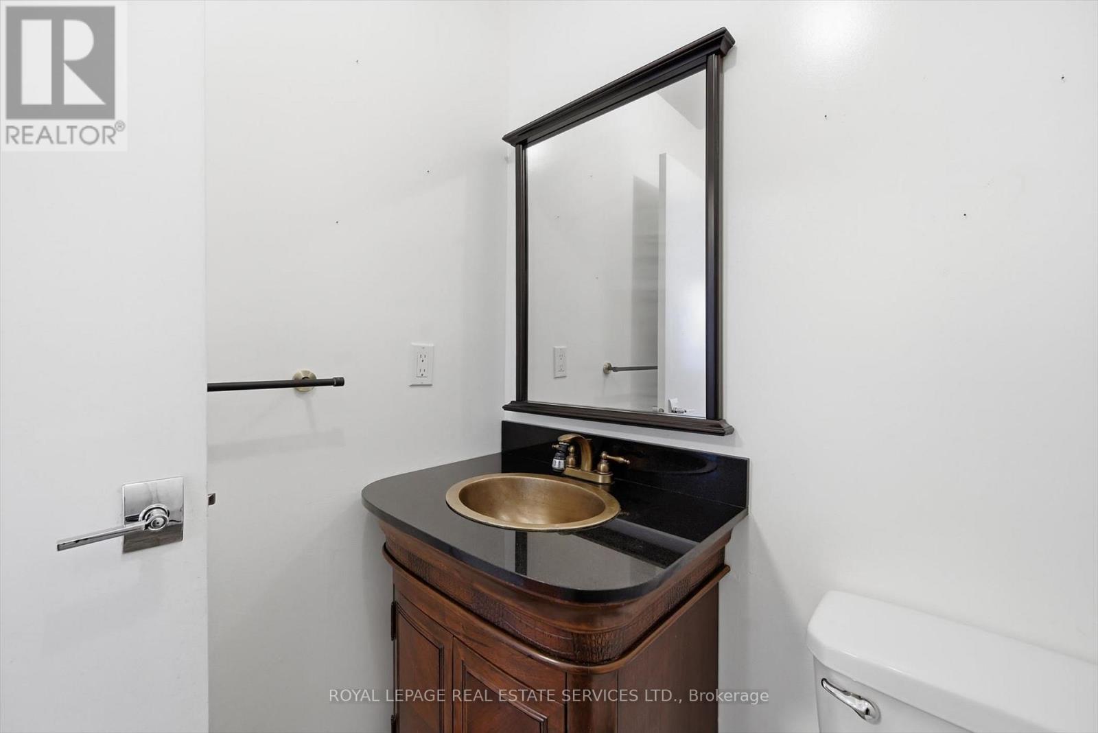 2202 Margot Street, Oakville, Ontario  L6H 3M1 - Photo 17 - W12949350