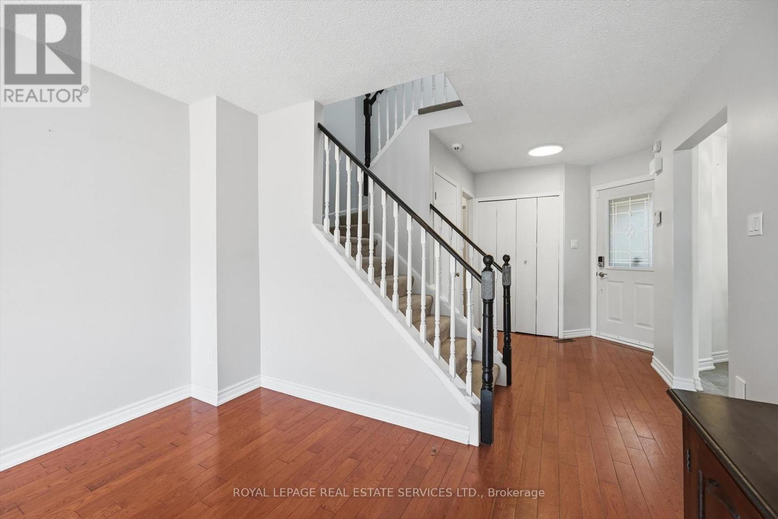 2202 Margot Street, Oakville, Ontario  L6H 3M1 - Photo 19 - W12949350