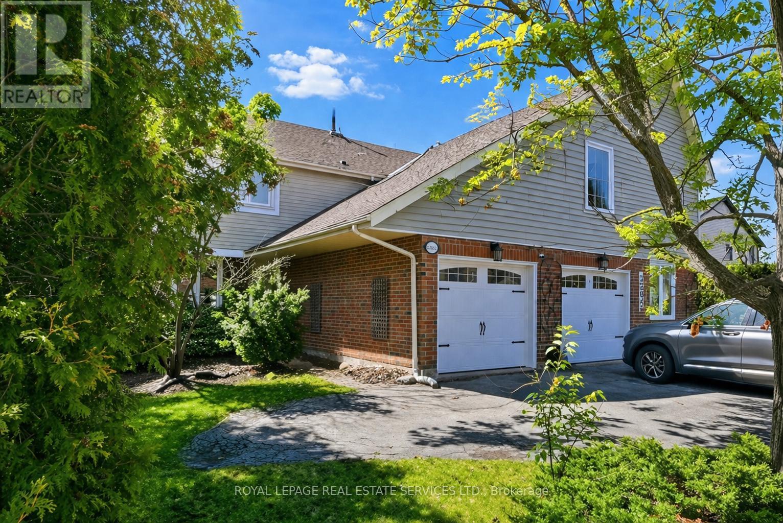 2202 Margot Street, Oakville, Ontario  L6H 3M1 - Photo 2 - W12949350