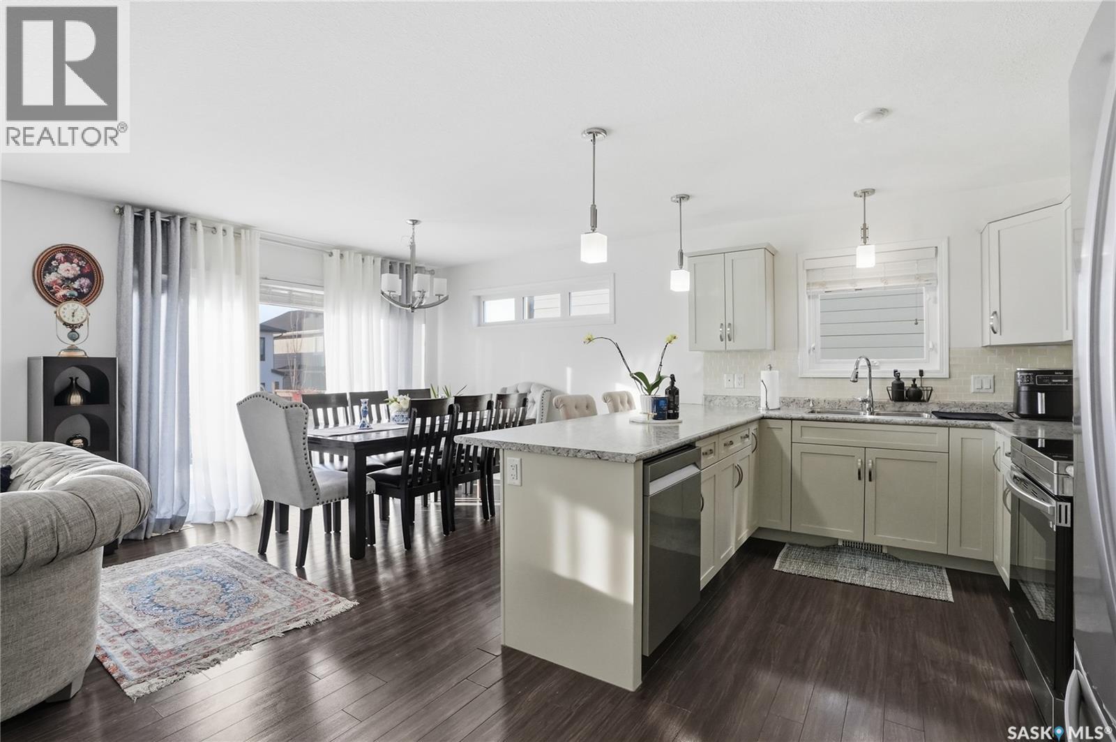 223 Eaton Crescent, Saskatoon, Saskatchewan  S7V 0H4 - Photo 7 - SK031851