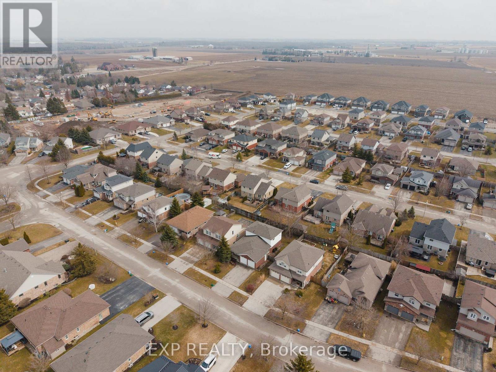 20 Parkside Street, Mapleton, Ontario  N0G 1P0 - Photo 39 - X12949228