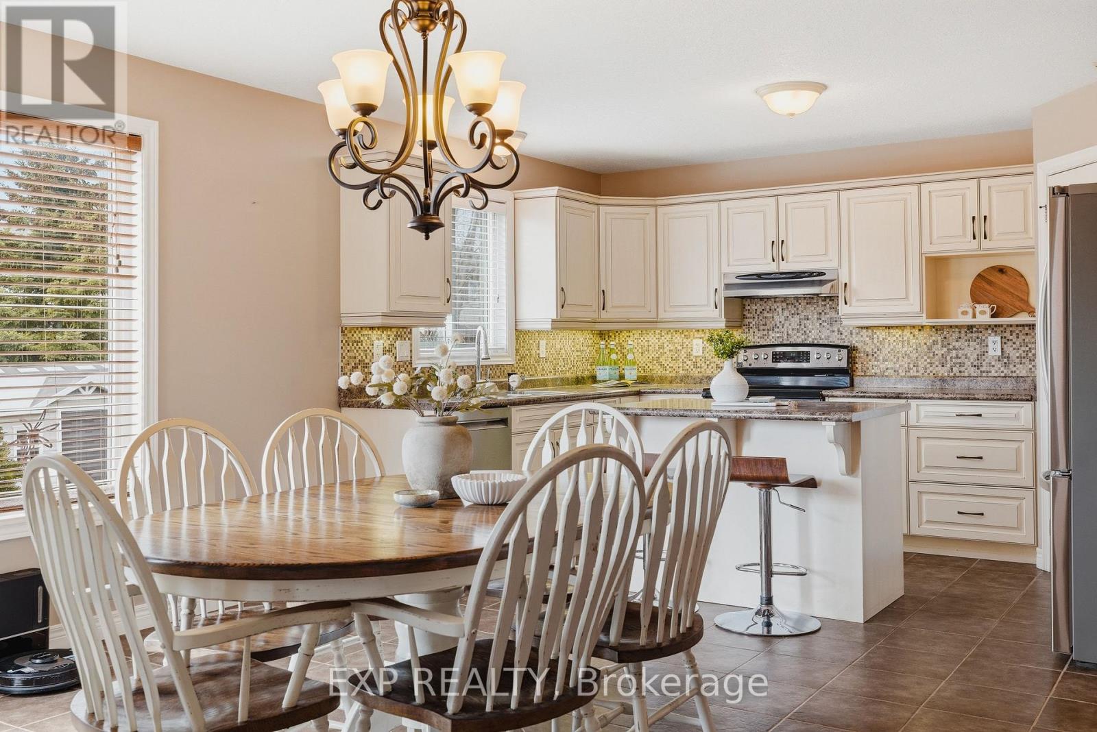 20 Parkside Street, Mapleton, Ontario  N0G 1P0 - Photo 6 - X12949228