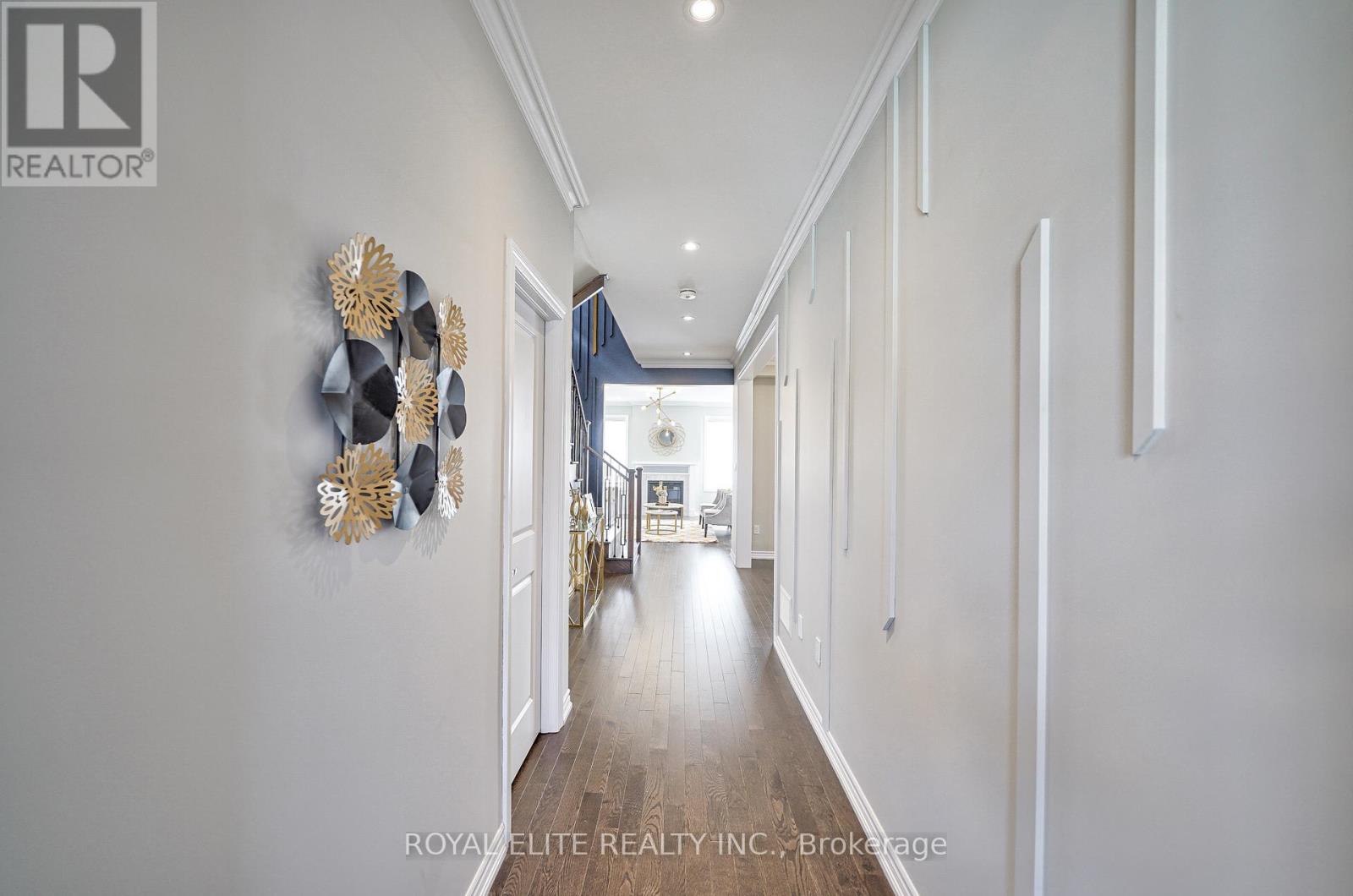 10 Capstan Court, Whitby, Ontario  L1P 0K5 - Photo 6 - E12946214