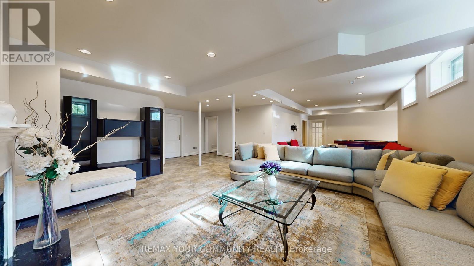 22 Valloncliffe Road, Markham, Ontario  L3T 2W8 - Photo 36 - N12947266