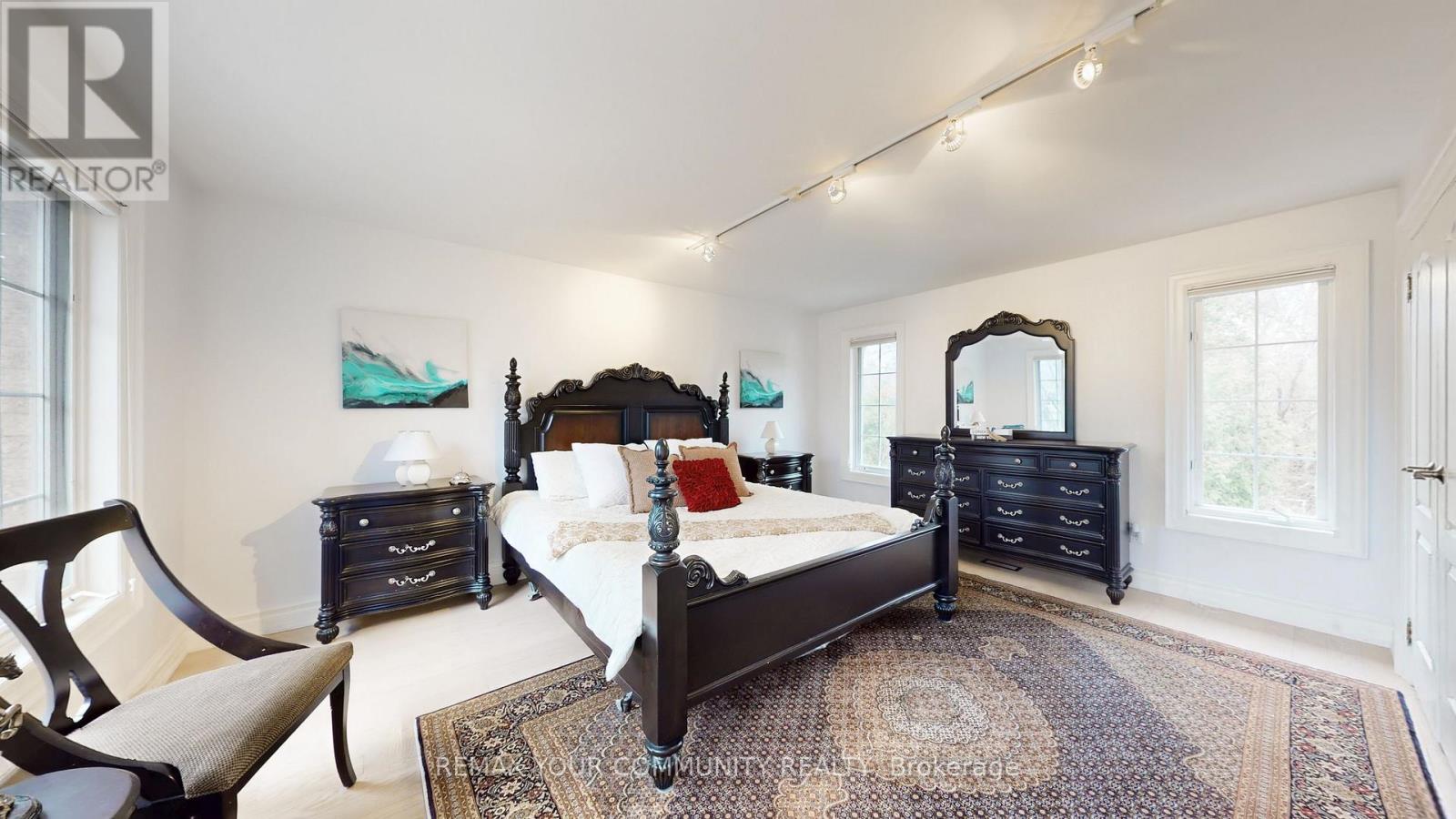 22 Valloncliffe Road, Markham, Ontario  L3T 2W8 - Photo 24 - N12947266