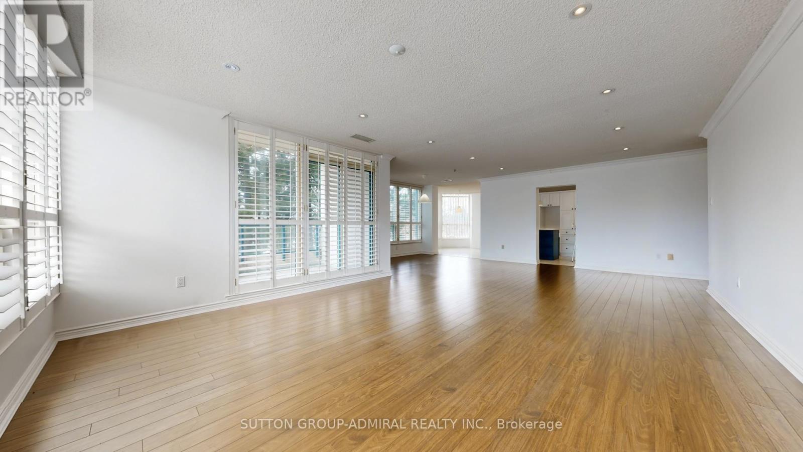 202 - 1 Clark Avenue W, Vaughan, Ontario  L4J 7Y6 - Photo 17 - N12949152