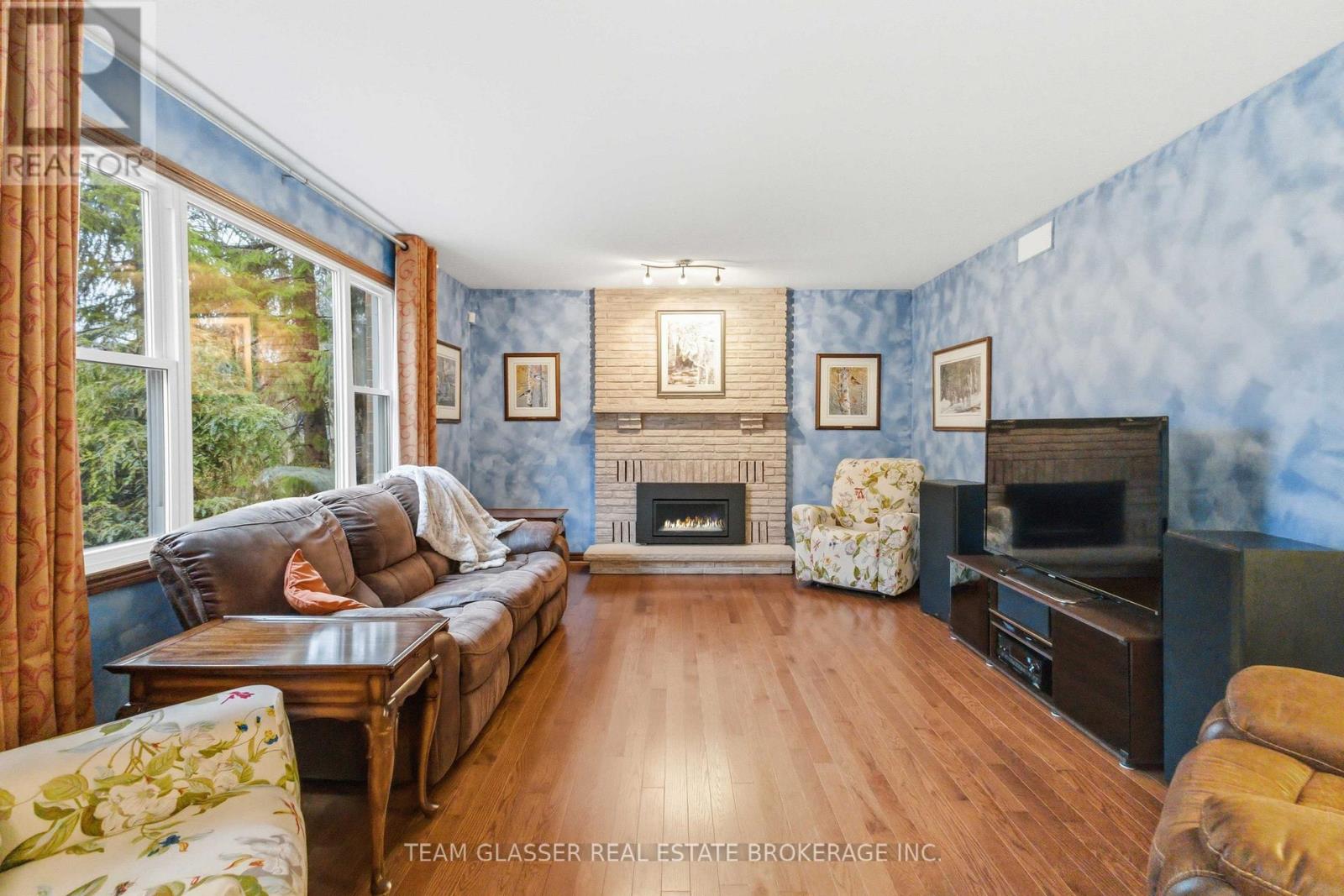 86 Blackburn Crescent, Middlesex Centre, Ontario  N0L 1R0 - Photo 9 - X12910358