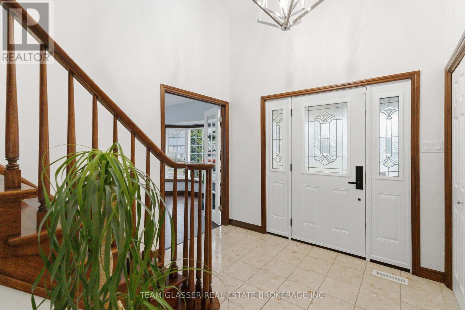 86 Blackburn Crescent, Middlesex Centre, Ontario  N0L 1R0 - Photo 5 - X12910358