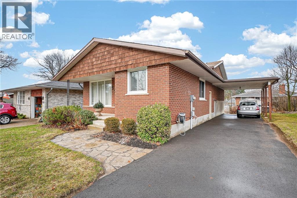 229 Laurentian Drive, Kitchener, Ontario  N2E 2G5 - Photo 2 - 40816355