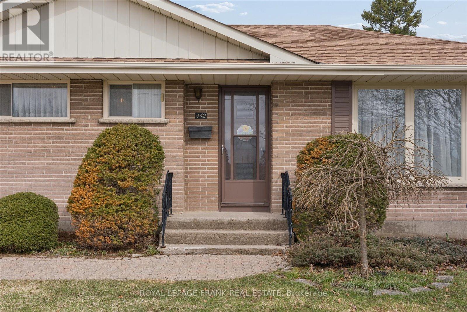 442 Cunningham Avenue, Oshawa, Ontario L1J 3C2 - Photo 4 - E12949502