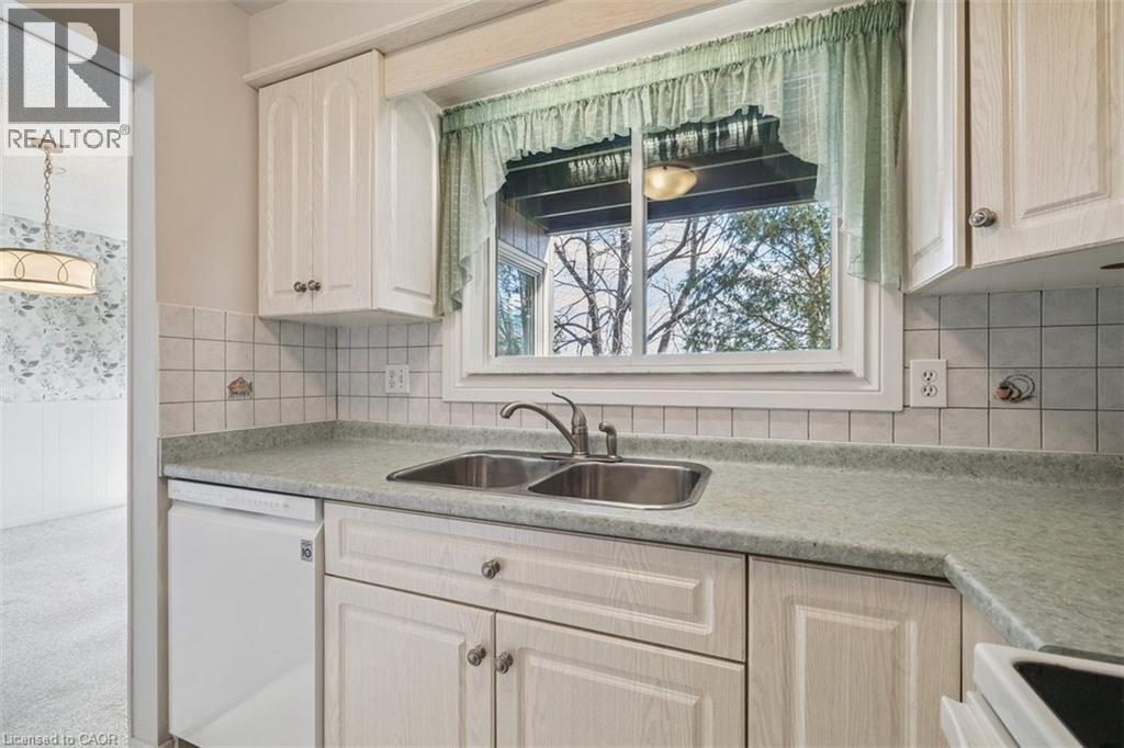 1552 Kerns Road Unit# 4, Burlington, Ontario  L7P 3A7 - Photo 8 - 40812275