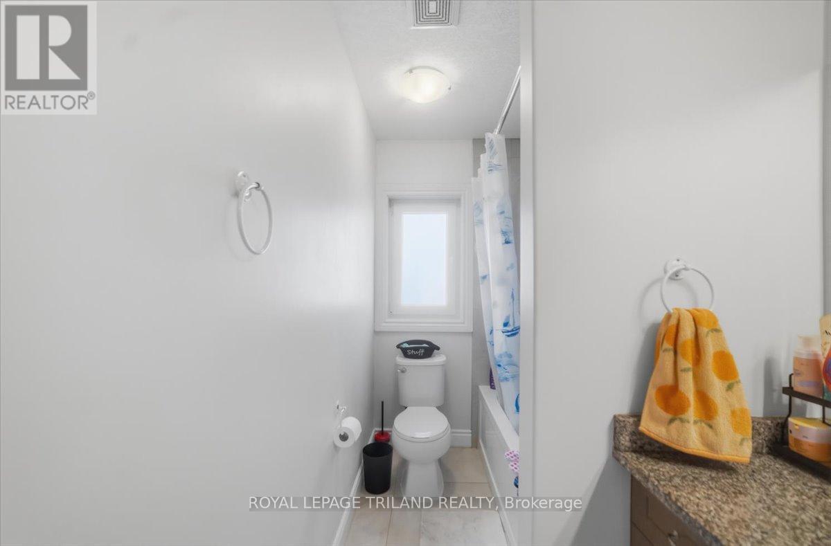 1942 Cedarpark Drive, London North, Ontario  N5X 0J1 - Photo 32 - X12949514