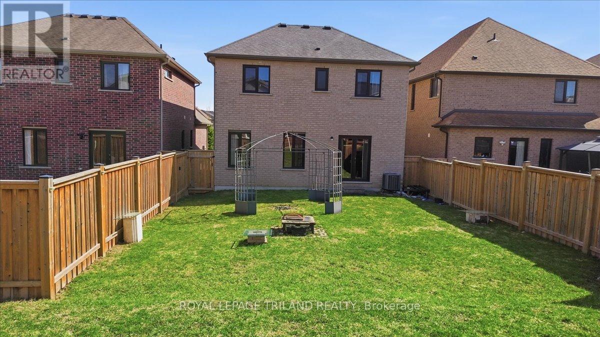 1942 Cedarpark Drive, London North, Ontario  N5X 0J1 - Photo 34 - X12949514