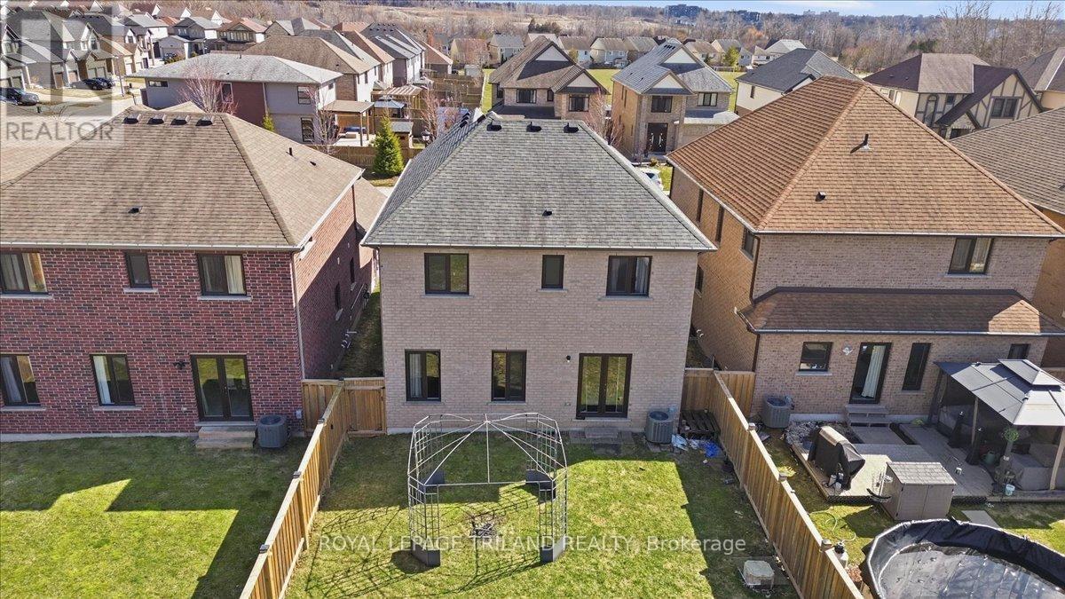 1942 Cedarpark Drive, London North, Ontario  N5X 0J1 - Photo 36 - X12949514