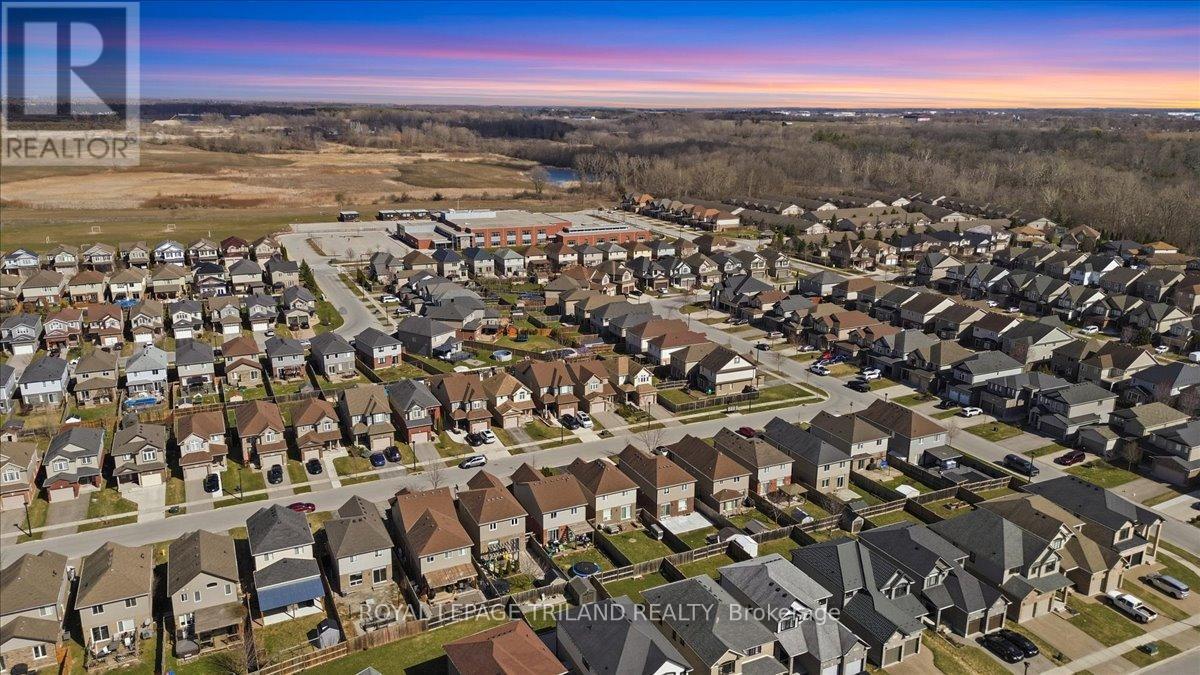 1942 Cedarpark Drive, London North, Ontario  N5X 0J1 - Photo 38 - X12949514