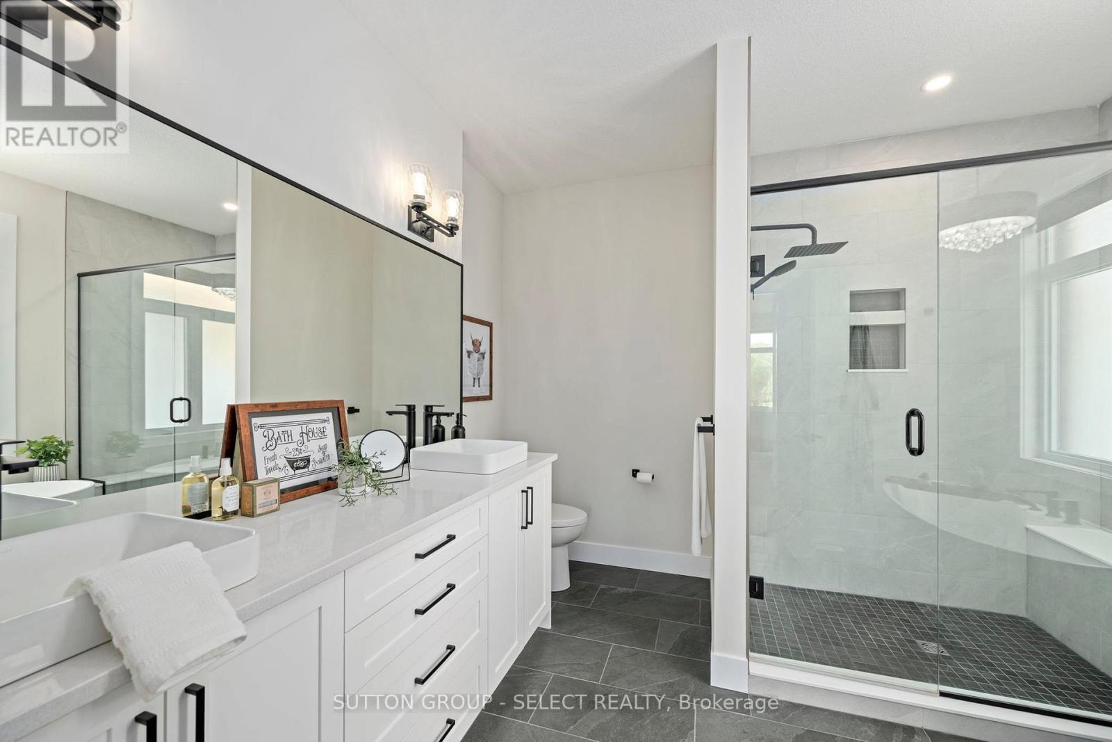 2222 Linkway Boulevard, London South (South A), Ontario  N6K 0K9 - Photo 21 - X12949518