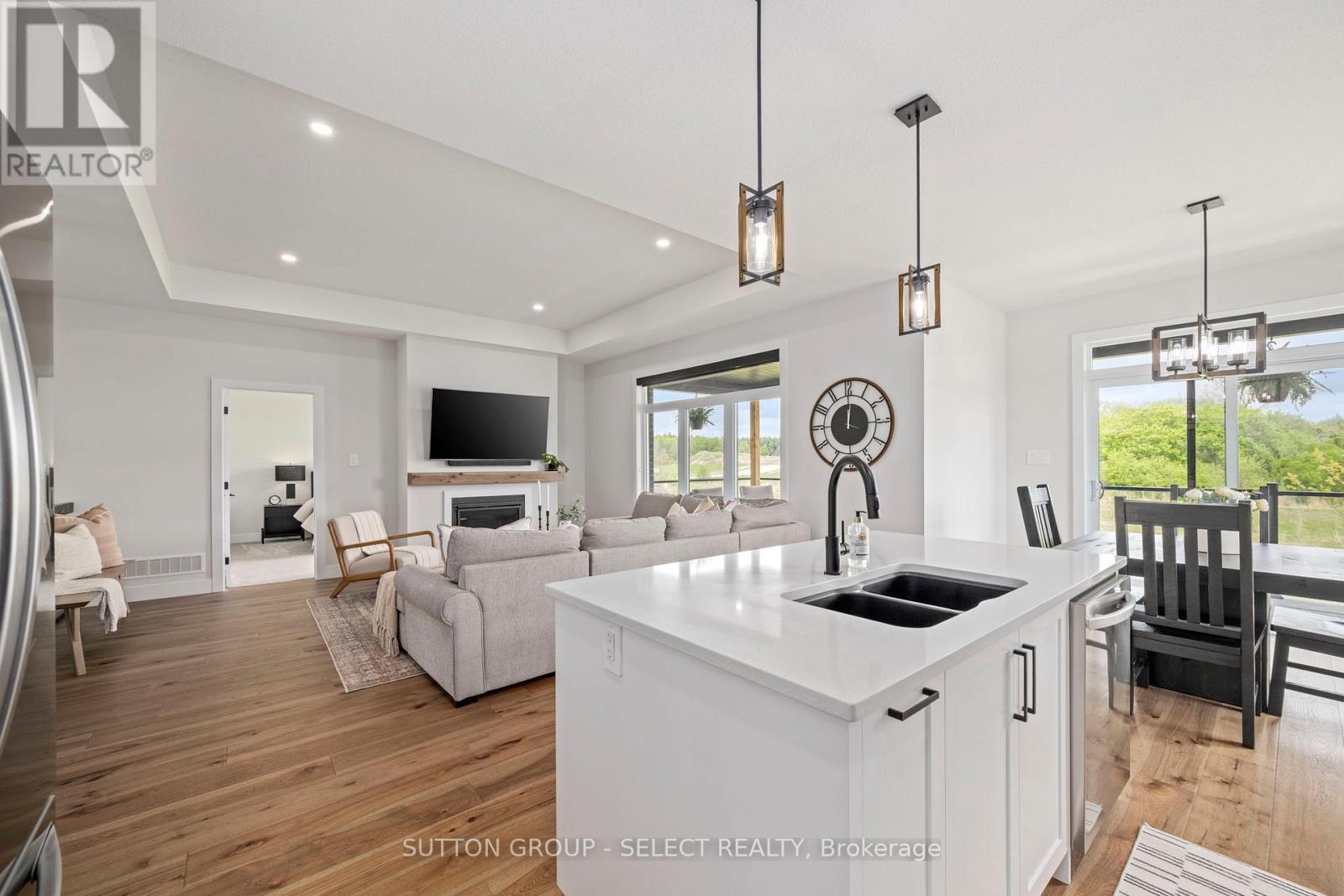 2222 Linkway Boulevard, London South (South A), Ontario  N6K 0K9 - Photo 9 - X12949518