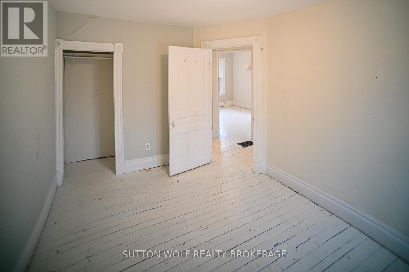 24 Colborne Street, Strathroy-Caradoc, Ontario  N7G 2L9 - Photo 11 - X12949528