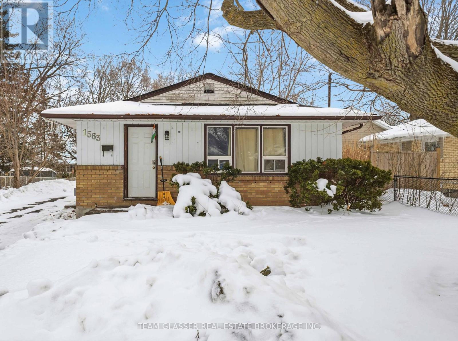 1563 Dale Street, London East, Ontario  N5V 1Y1 - Photo 1 - X12949542