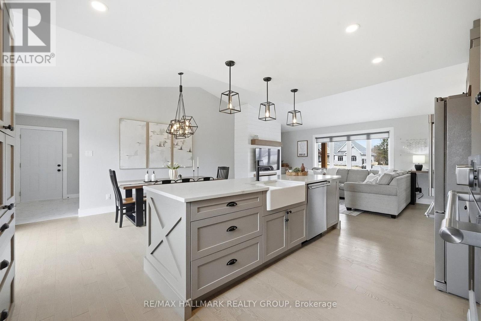 242 Etienne Street, Clarence-Rockland, Ontario  K0A 1E0 - Photo 11 - X12949496