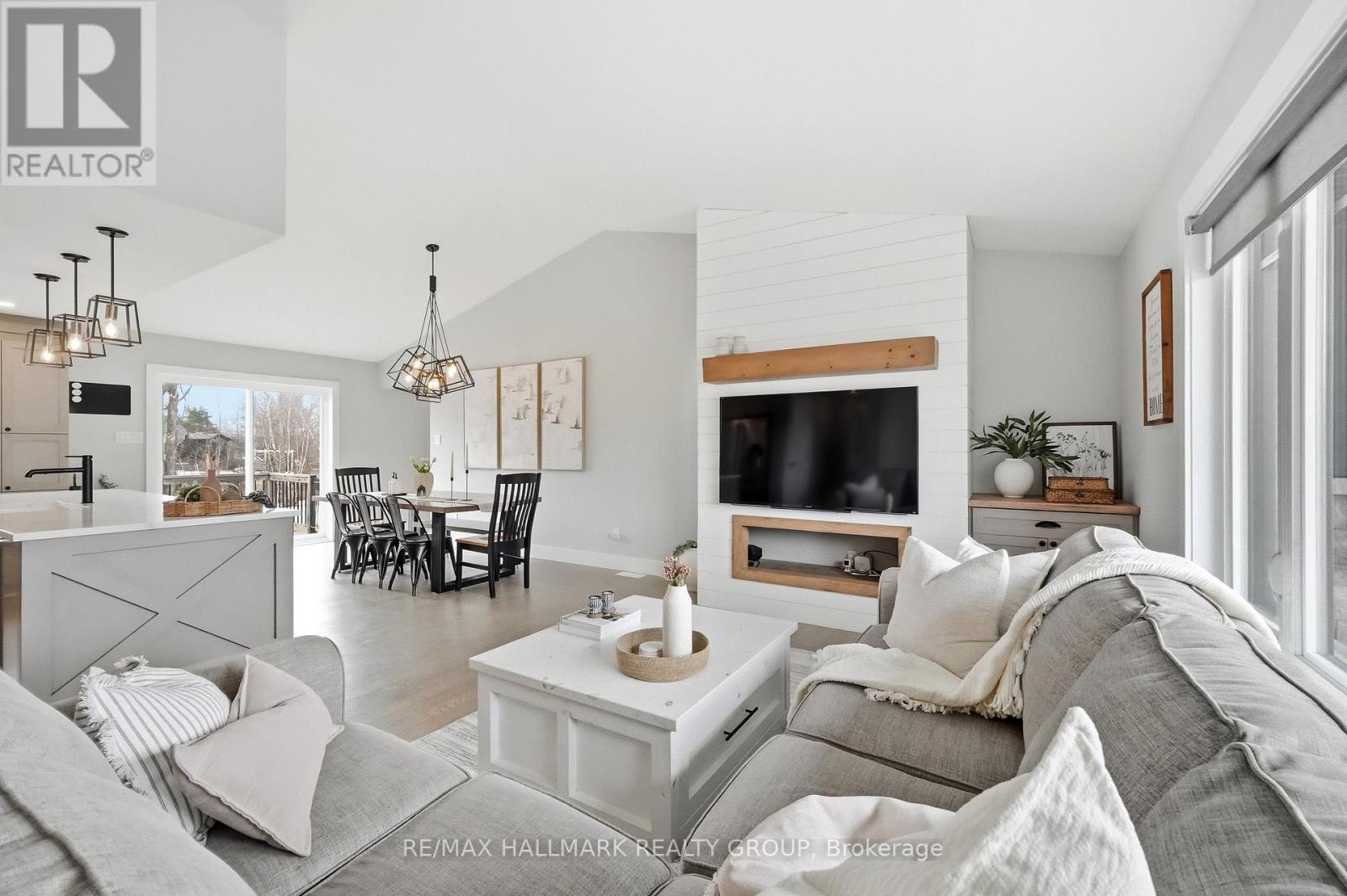 242 Etienne Street, Clarence-Rockland, Ontario  K0A 1E0 - Photo 5 - X12949496