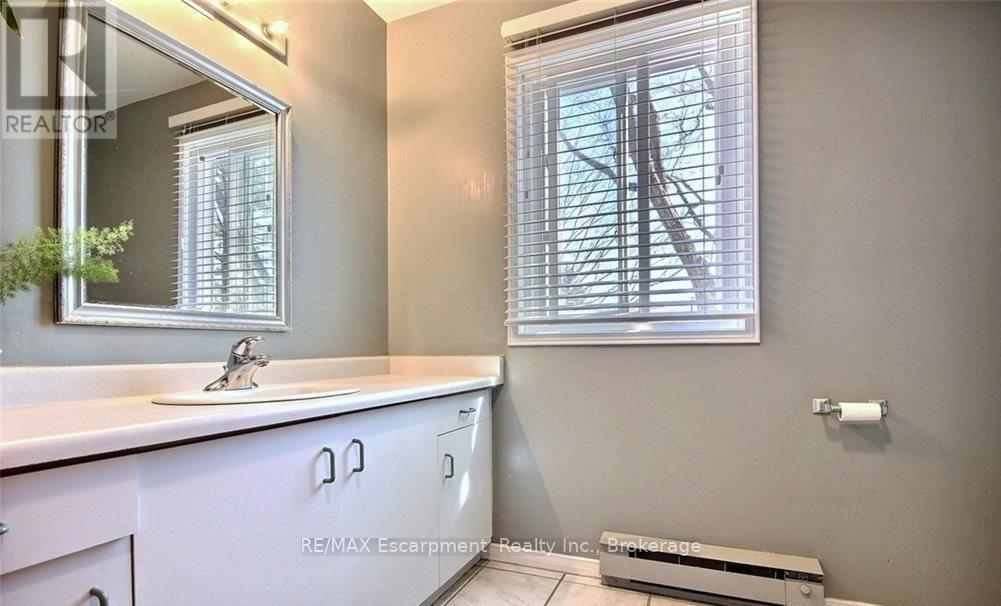 6 - 38 Elma Street, St. Catharines, Ontario  L2N 6Z3 - Photo 7 - X12949392