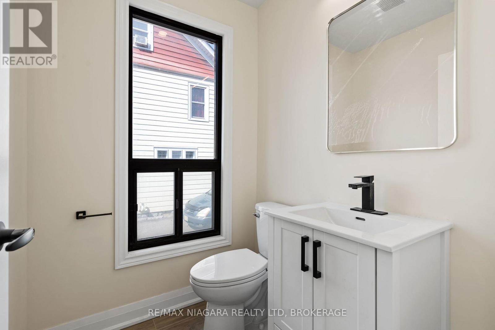 6058 Culp Street, Niagara Falls, Ontario  L2G 2B7 - Photo 14 - X12949404