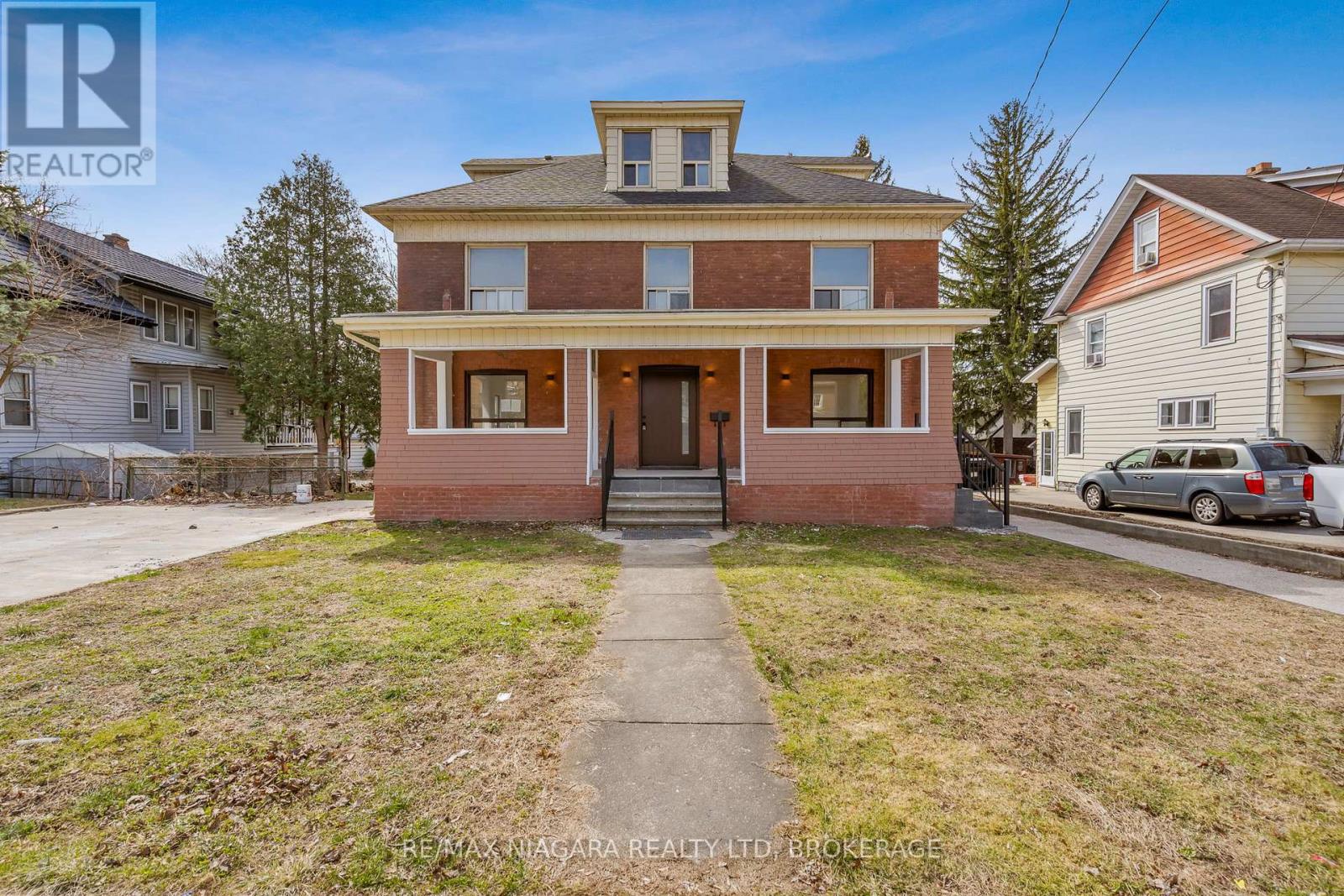 6058 Culp Street, Niagara Falls, Ontario  L2G 2B7 - Photo 4 - X12949404