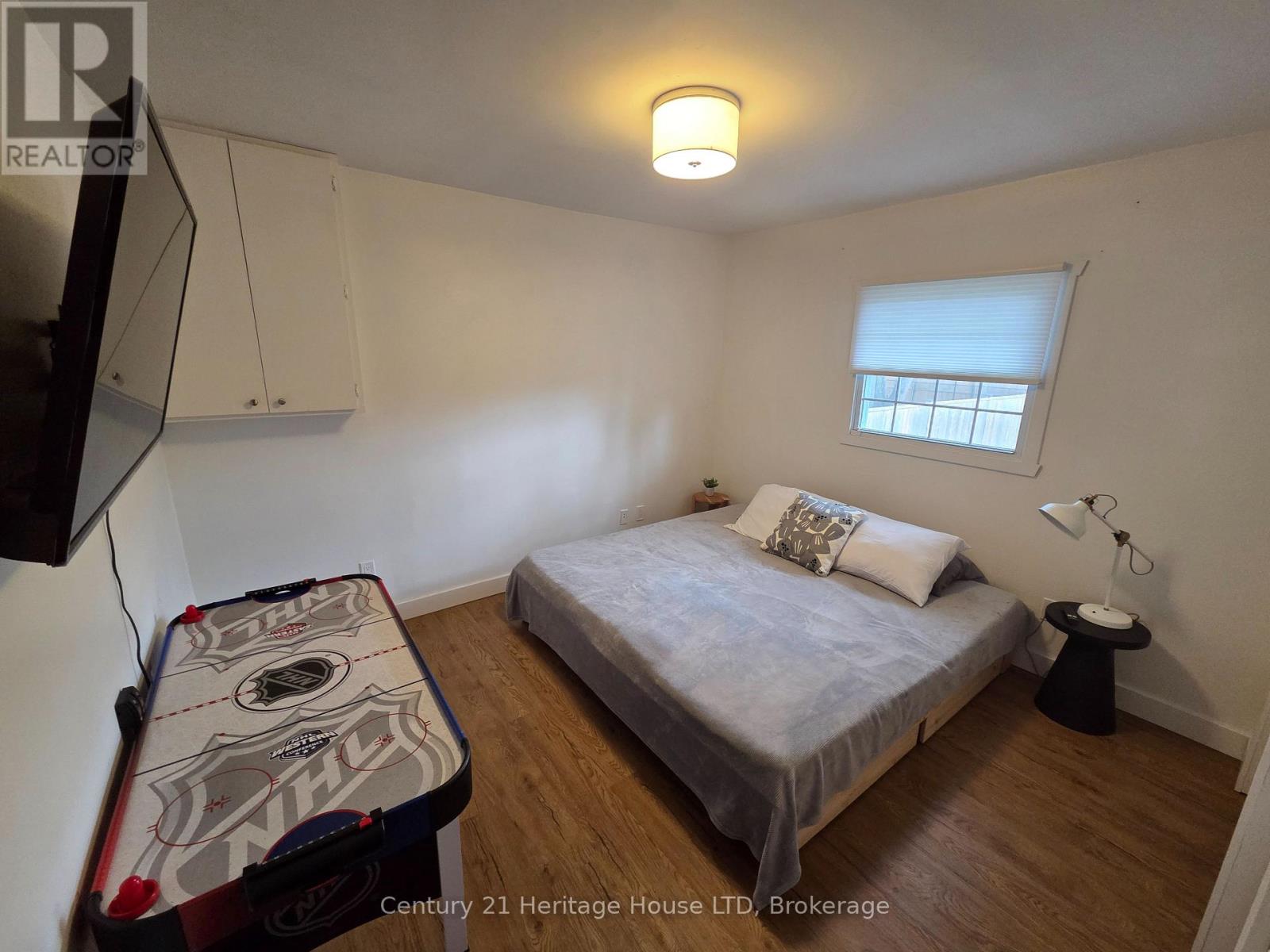 552 Lakeview Road E, Fort Erie, Ontario  L2A 4W6 - Photo 8 - X12949472