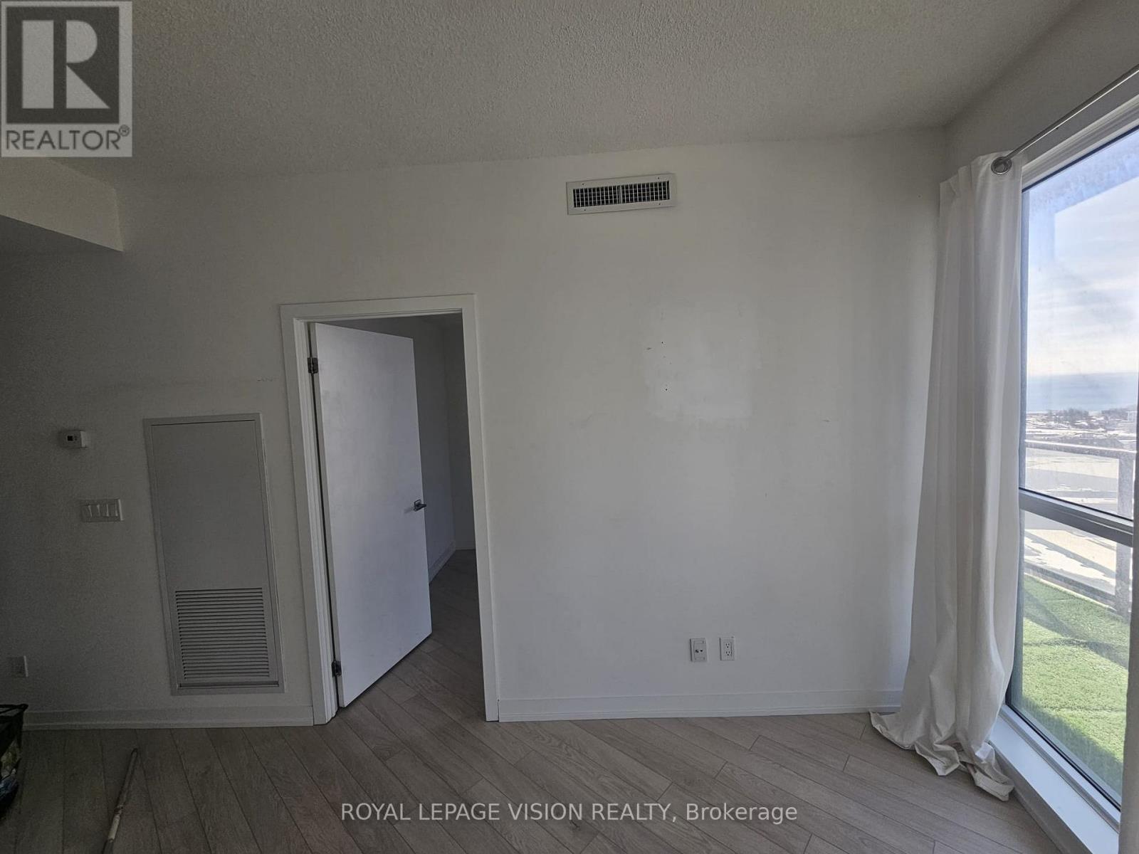 2407 - 49 East Liberty Street, Toronto, Ontario  M6K 0B2 - Photo 11 - C12836680