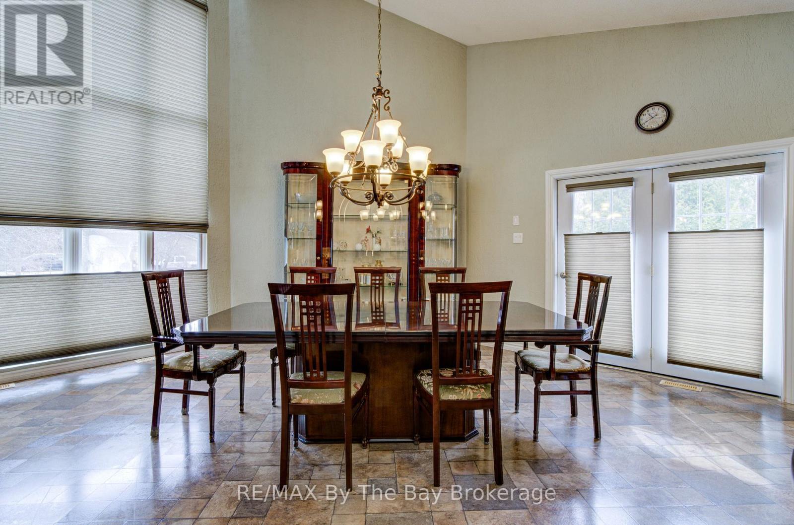 32 Bridlewood Crescent, Wasaga Beach, Ontario  L9Z 1B4 - Photo 22 - S12949526