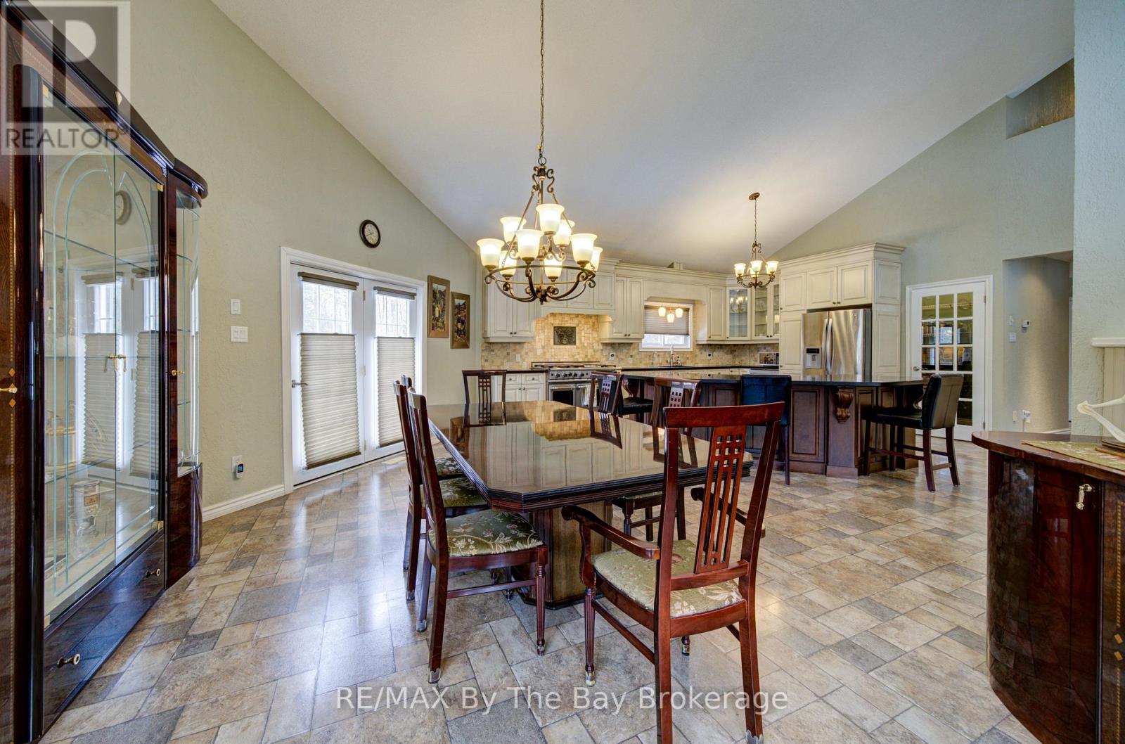 32 Bridlewood Crescent, Wasaga Beach, Ontario  L9Z 1B4 - Photo 24 - S12949526