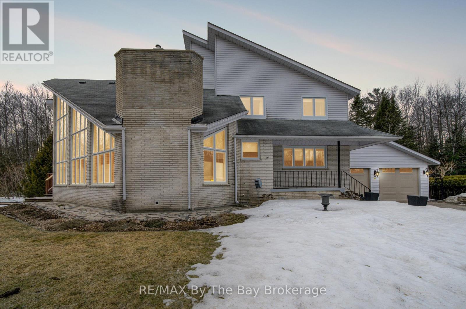 32 Bridlewood Crescent, Wasaga Beach, Ontario  L9Z 1B4 - Photo 4 - S12949526